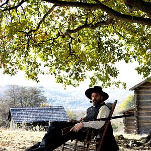 Bilder Hatfields & McCoys