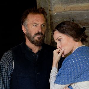 Bilder Hatfields & McCoys