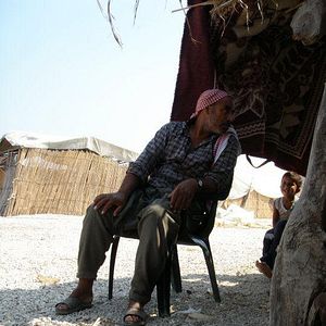 Bilder Toprağa Uzanan Eller