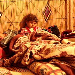 Bilder Toprağa Uzanan Eller