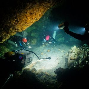 Bilder Verborgene Welten 3D - Die Höhlen der Toten