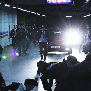 Bilder New World - Zwischen den Fronten