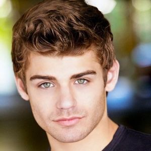 Bilder Garrett Clayton