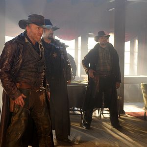 Bilder Dead in Tombstone