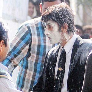 Bilder Besharam - Unverschämt schamlos