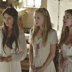 Bilder Caitlin Stasey