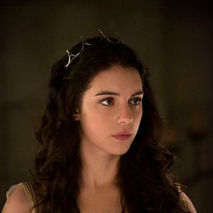 Bilder Adelaide Kane