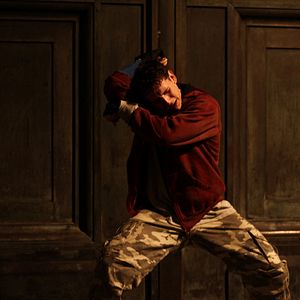 Bilder Dancing in the Streets - Body Language