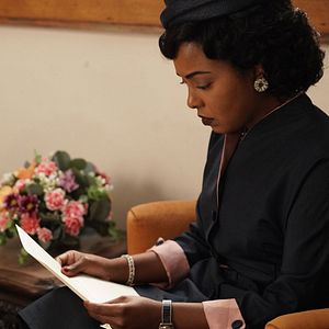 Bilder Adrienne Warren