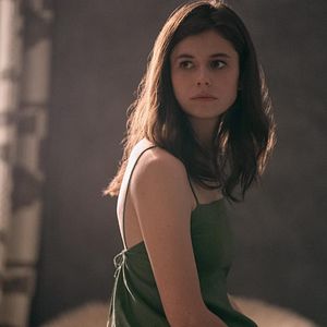 Bilder Conversations With Friends