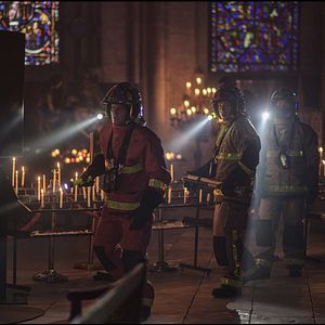 Bilder Notre-Dame in Flammen