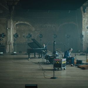 Bilder This Much I Know To Be True