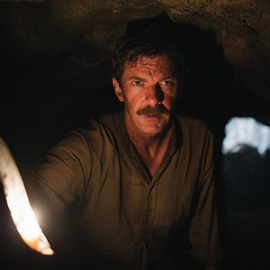 Bilder The War Below