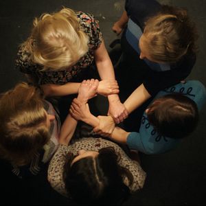 Bilder Trümmermädchen - Die Geschichte der Charlotte Schumann