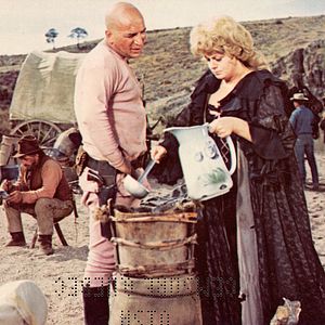 Bilder Mit eisernen Fäusten