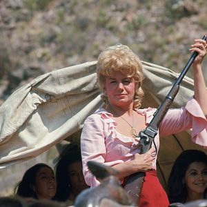 Bilder Mit eisernen Fäusten