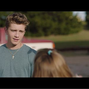 Bilder The Girl Who Believes In Miracles - Das Mädchen, das an Wunder glaubte