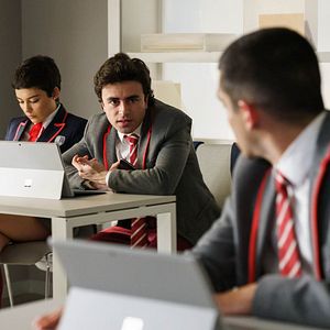 Bilder Itzan Escamilla