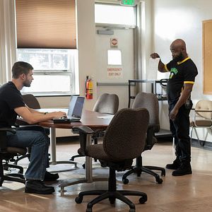 Bilder We Own This City