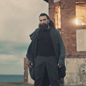 Bilder Adanış: Kutsal Kavga