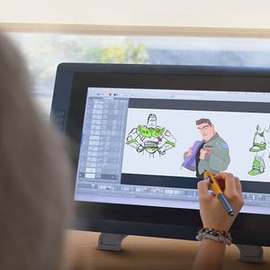 Bilder Beyond Infinity: Buzz and the Journey to Lightyear