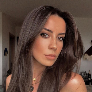 Bilder Melis Tüzüngüç