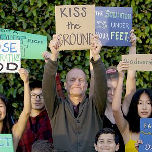 Bilder Kiss The Ground