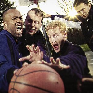 Bilder The Woman In The Wall