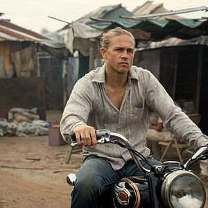 Bilder Charlie Hunnam