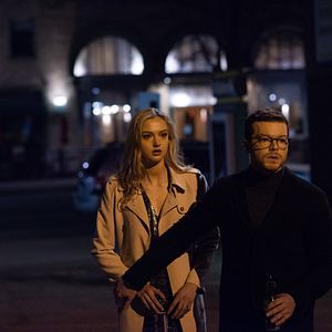 Bilder Shattered - Gefährliche Affäre