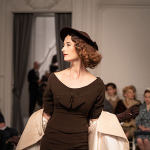 Bilder Mrs. Harris und ein Kleid von Dior