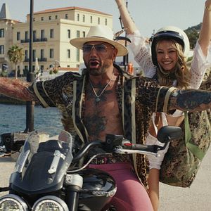 Bilder Glass Onion: A Knives Out Mystery