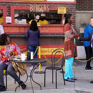 Bilder Bob Hearts Abishola