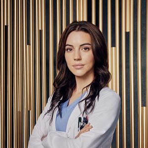 Bilder Adelaide Kane