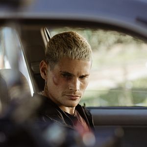 Bilder Du crépitement sous les néons