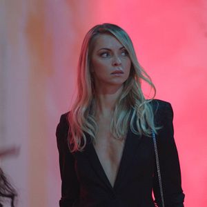 Bilder Female Assassin - Rache ist süß