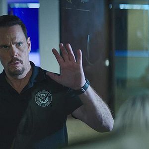 Bilder Wire Room - Gerechtigkeit ist ein bewegliches Ziel