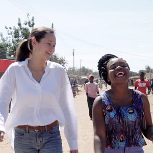 Bilder Bigger Than Us