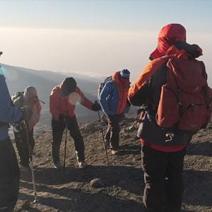 Bilder Kilimandscharo - diesmal mit Krücken