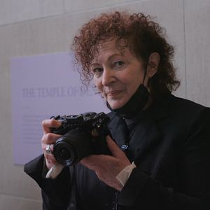 Bilder All The Beauty And The Bloodshed