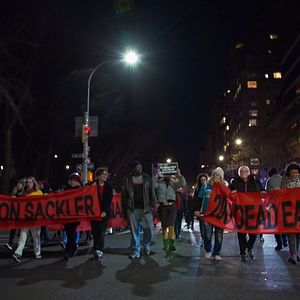 Bilder All The Beauty And The Bloodshed