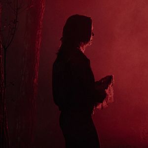 Bilder The Communion Girl