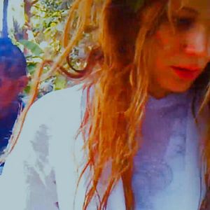 Bilder Love Is A Dog From Hell