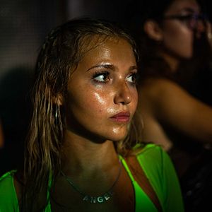 Bilder Mia McKenna-Bruce