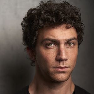 Bilder Luke Brandon Field