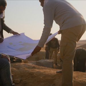 Bilder Unbekannt: Die vergessene Pyramide