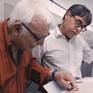 Bilder Jeder schreibt für sich allein