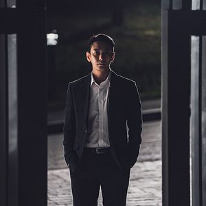 Bilder Gentleman - Taken Identity