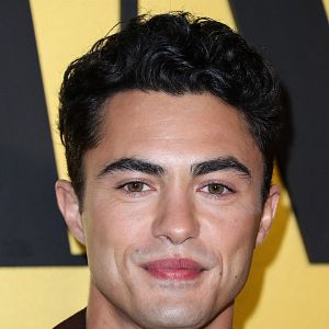 Bilder Darren Barnet