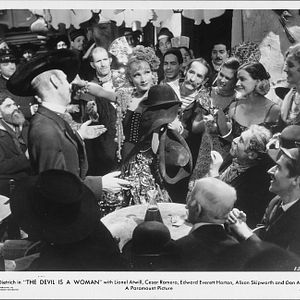 Bilder Der Teufel ist eine Frau